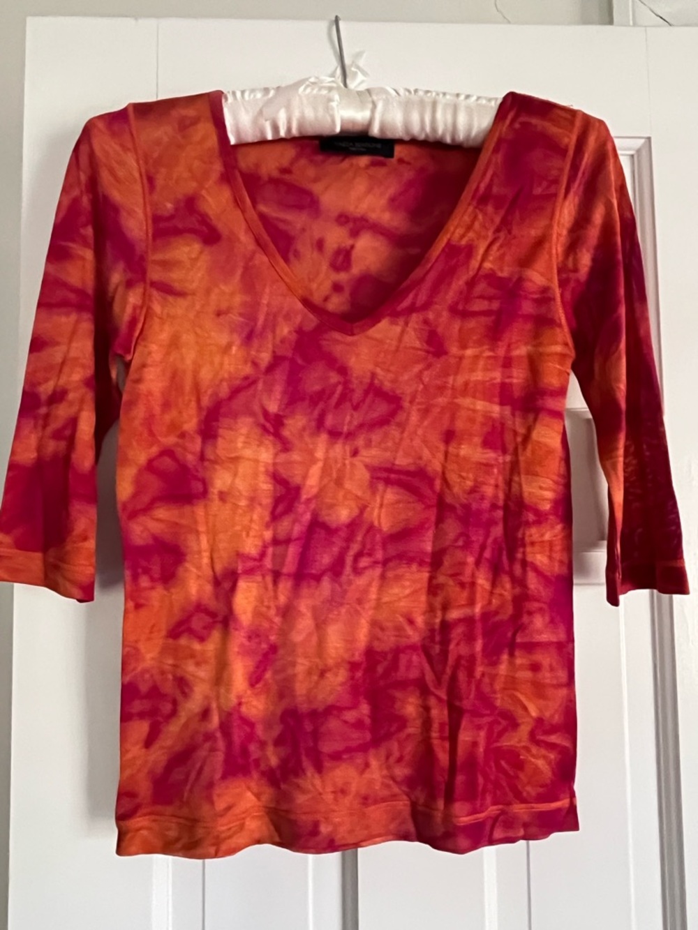 Piazza Sempione V-Neck Tie-Dye Long Sleeve Top in Orange and Pink